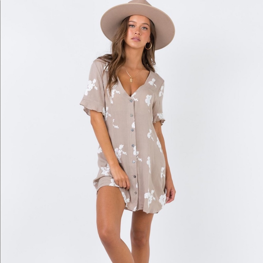 SOLD🎈 Princess Polly CALI MINI DRESS